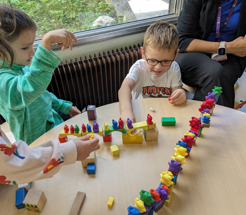 Building Bridges in Senior Kindergarten International School of Lyon